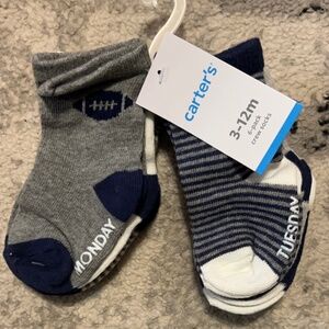 Carter’s 3-12m socks